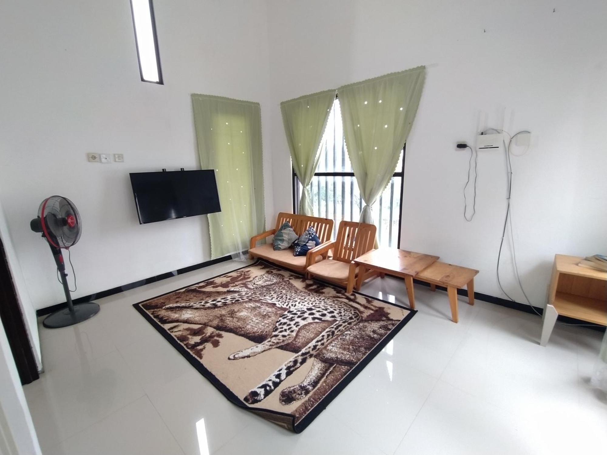 Estetis Di Dekat Jatim Park 3 Homestay Malang